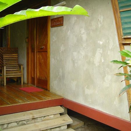 Whistling Bird Hotel Negril Buitenkant foto
